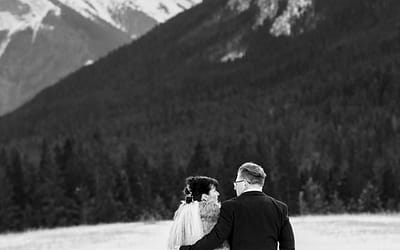 Quarry Lake Winter Elopement in Canmore | Intimate Rocky Mountain Wedding Photography